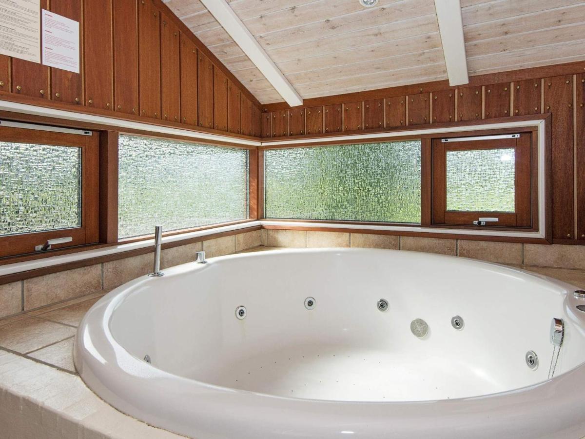 7 Person Holiday Home In Sj Lund Sjolund Exterior foto